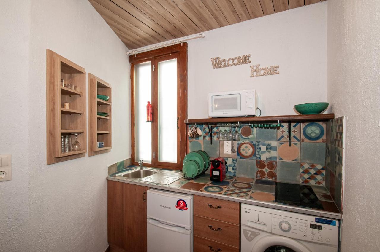 Tango Suites Rhodes City Esterno foto