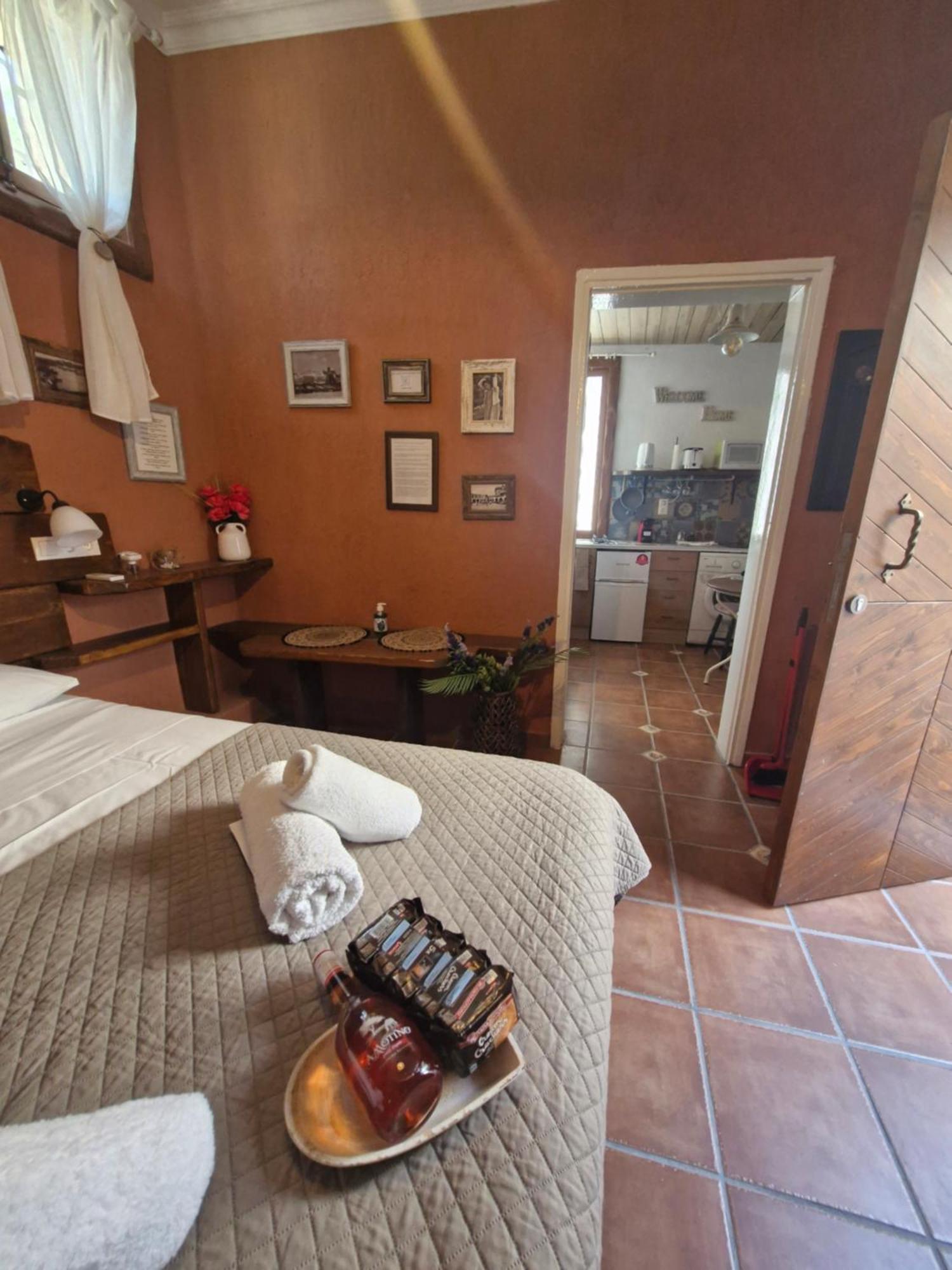 Tango Suites Rhodes City Esterno foto